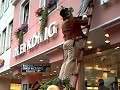 Der Schwarze Veri zieht durch die Stadt Biberach