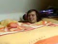UlfWeinkauf Schwuchtel Show morgens im Bett Denni zieht blank