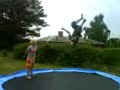 trampolin styrt