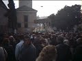 como se mueve la virgen de la macarena en santa angela de la cruz -imagen