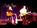 Tommy Emmanuel & Rick Price Takin' It to the Streets Santa Cruz 02-13-09 Voir la Vidéo