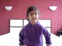 gabi em cadeira pra \"pomadre\"