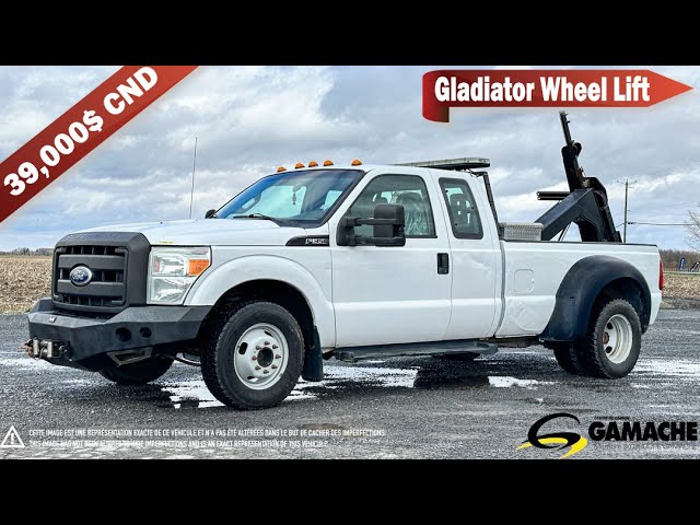 2012 FORD F-350 SUPER DUTY REMORQUEUSE in Heavy Trucks in Longueuil / South Shore