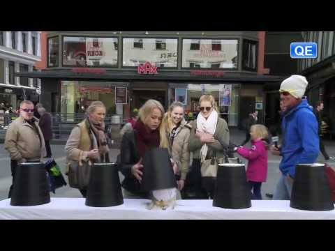 therese johaug - Finn den riktige bøtta med Therese Johaug på Karl Johan. (Foto: Isklar)