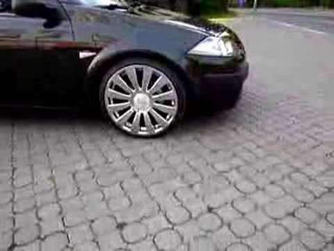 Renault Megane Sport und Cabrio :: Man man man. Gleich zwei hübsche Renault´s. Einmal Leistung mit dem Renault Megane Sport und Eleganz mit dem Megane Cabrio.... Renault Megane Sport und Cabrio - Man man man. Gleich zwei hübsche Renault´s. Einmal Leistung mit dem Renault Megane Sport und Eleganz mit dem Megane Cabrio....