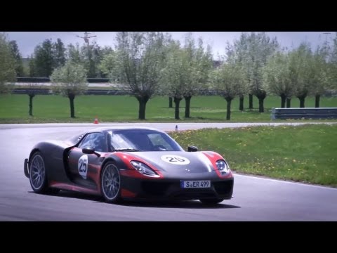 Driving the 887hp Porsche 918 Spyder - CHRIS HARRIS ON CARS