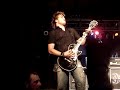 Hinder-