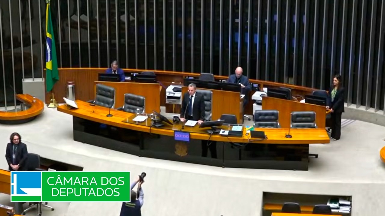 Uso e proteção de símbolos como a cruz vermelha em guerras (PL 8754/17) - Plenário - 30/06/26