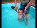 Eduardinho pelad�o na piscina