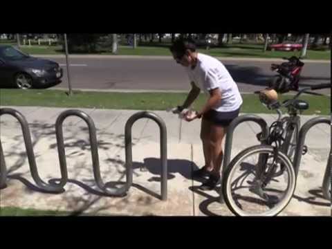 how to properly lock a bike with a u lock