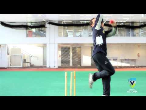 how to bowl a off spin