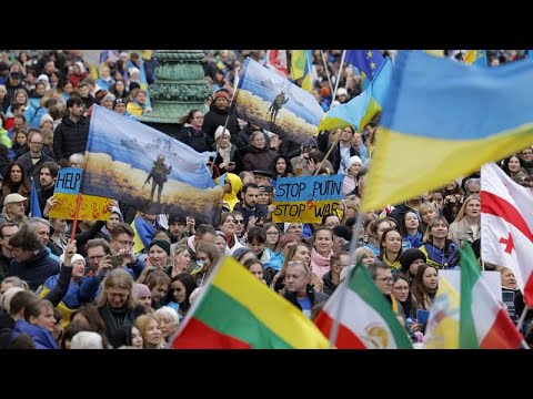 Mnchen: Groer Protesttag - Siko-Gegner und Ukraine- ...