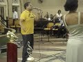 Willian Nascimento cantando na UMADERJ