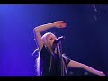 move your little self on avril lavigne