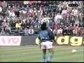 Maradona aquecendo