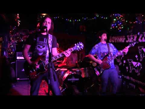 STOLEN CHANGE-Live 'Don't Be Talkin'