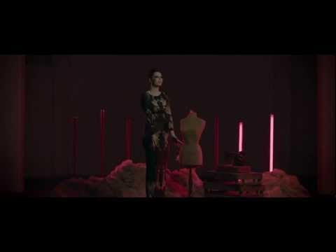 Queen of Hearts - 'Neon'
