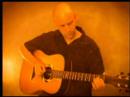 reprise du titre mytique de george harrison r�arang� par le guitariste fran�ais alan loo .