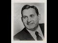 richard tucker (1913-1975) born in brooklyn, new york as ruvn ticker, tucker was a jewish american tenor. tucker married the sister of tenor jan peerce, sarah perelmuth, who always attended tucker's performances. peerce and tucker were famously rivals of each other.
here he sings 'la fleur que tu m'avais jetee', the flower song from bizet's carmen. this is a live recording from 1952.
sorry, this was from a lp, so there is static.