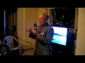 Abuelo sings