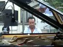 www.galatina.it Cesare Picco prova e fa accordare il piano www.galatina.it Cesare Picco prova e fa accordare il piano