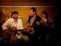 Posada de Cantautores en el Breve Espacio. 17 Dic 08. Concierto regalo para el nuevo bebe de Claudia Elizalde y Chatrán González.Ésta es la última que alcance a grabar, se acabo la pila :( .... y me falto Lazcano Malo que también llego a la posada!
