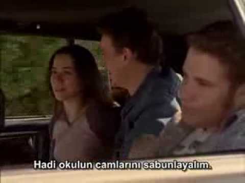 Freaks and geeks scene egg -TR ALTYAZI