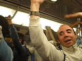 Gonzalo Alsogaray subte post victoria vrs. Escocia Mundial Rugby Francia 2007
