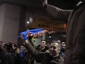 accoglienza da parte dei tifosi napoletani all'arrivo in aeroporto