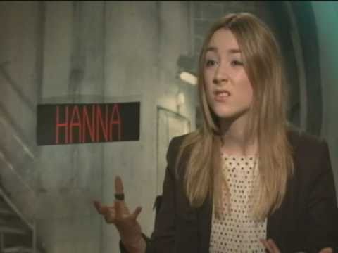 Saoirse+ronan+hanna+kiss