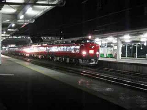 会津若松駅同時発車