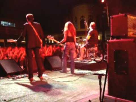 Cowboy Mouth red spoon Everybody Loves Jill SGW, 07/22/07
