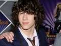 Midnight Break-In a Jonas Brothers Horror Story chapter 9