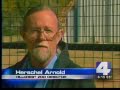 Zoo seeks mate for giraffe