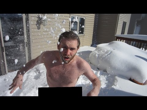 NAKED SNOW DOLPHIN DIVE