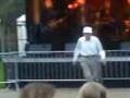 Old guy Skanking