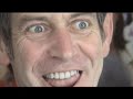 Voici un petit court-métrage et non lucratif que j'ai réalisé et scénarisé pour entrer une école de cinéma, in spiré d'un fait divers. Celui d'Armin Meiwes (vincent dans le film) un allemand actuellement en prison.PS: Je joue Eric.Musiques empruntées à Laurent Garnier, Star wars et Rammstein.This is a non-profit shortfilms i have written and directed to gt into a cinema scholl in french. It's my version of the true story of Armin Meiwes (Vincent in the movie), Locked down in prison right now.An english subtitled version is to come.PS i play the part of Eric.