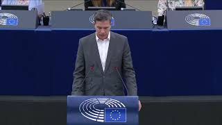 Gyürk András felszólalása az uniós autóipart érintő válság, az esetleges üzembezárások, valamit Európában a versenyképesség erősítésének és a munkahelyek megtartásának szükségességéről szóló plenáris vitában – 2024.10.08.