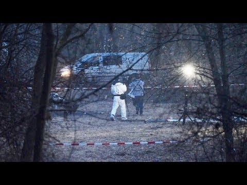 Berlin Marzahn: Leiche aus Tümpel geborgen