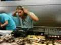 videos de James Zabiela @ Apple Store - Manchester 281108 (Part 1).3GP