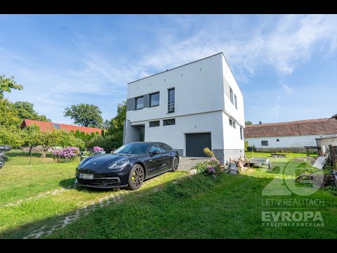Video Prodej dvougeneračního rodinného domu o velikosti 180 m2 v obci Všestary a části obce Rozběřice