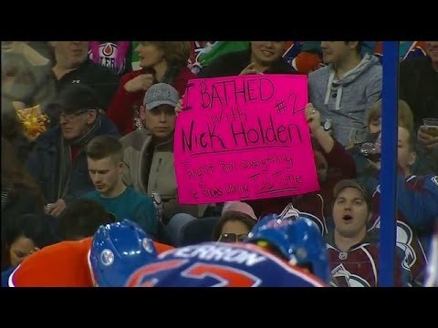 Video: Nick Holden's funny signs in Edmonton