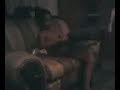 este morro esta pedo, bailando y desnudandose sin considerasion alguna.. pero esta divertido.. es en la fiesta de XV de una niña llamada paola, de Perote... cheken