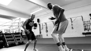 Video: NBA Star Roy Hibbert Training Session w/ Glenn Holmes @ Box 'N Burn, Santa Monica, CA