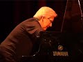 intakt records presents:

jubilee concert

les diaboliques
ir�ne schweizer
maggie nicols
jo�lle leandre

interference (schweizer/nicols/l�andre)

a dingo and fox film
recorded at jazzclub moods, zurich, march 3, 2006 at the intakt-jubilee-festival (20 years intakt records)
cameras: j�rg and marianne rufer
audio engineer: willy strehler, klangdach
editing and dvd-production: j�rg rufer
produced and published by intakt records, patrik landolt

�2006, intakt records
www.intaktrec.ch