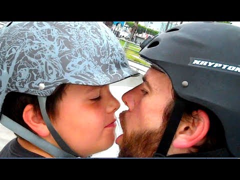 SKATEBOARD KISSING!