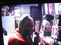 RADIOAFICIONADO PERUANO EN SU ESTACION DE RADIO