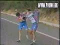 pelea de dos ciclistas