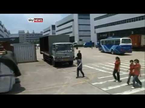 Workers RIOT at Apple Iphone 5 Factory - Foxconn