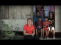 elles bezoekt world vision project in indonesië